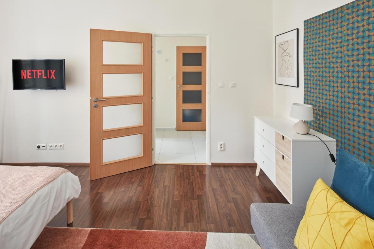 Modern Flat In Old Town By Days * Praga