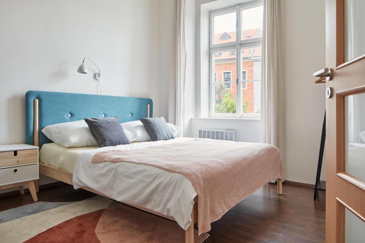 Modern Flat In Old Town By Days Apartamento